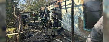 На Одещині військові і пожежники врятували будинок, в якому сталася пожежа