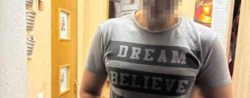 На Одещині викрито правоохоронця, який за 6,5 тис дол переправляв чоловіків за кордон