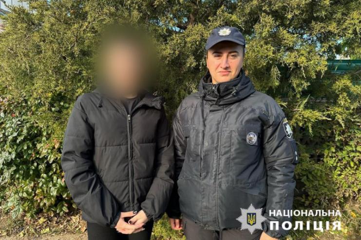 Не хотіла їхати за кордон: поліцейські знайшли 14-річну дівчину з Одещини