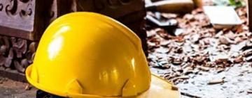 На Одещині 42-річний чоловік впав з 14-метрової висоти