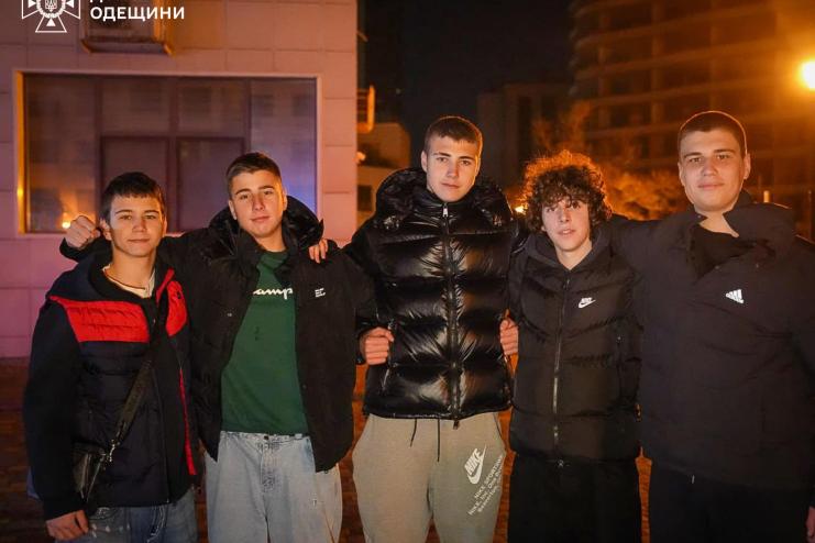 Як підлітки під час пожежі допомагали людям в Одесі: наші юні герої