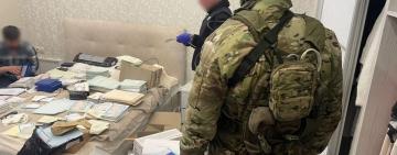 Прикордонники викрили злочинну мережу з виготовлення підробних документів, яка діяла в Одесі, Львові та Києві