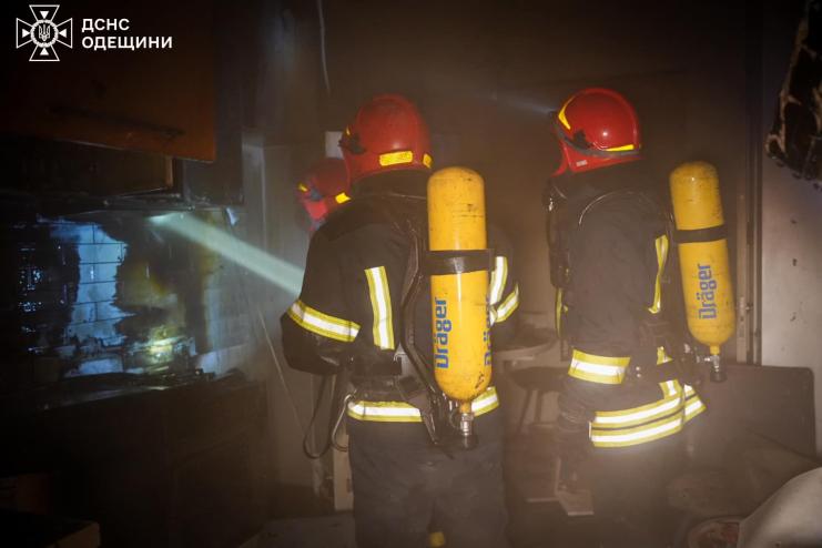 В Одесі через аварійний режим роботи посудомийної машини ледь не згоріла квартира