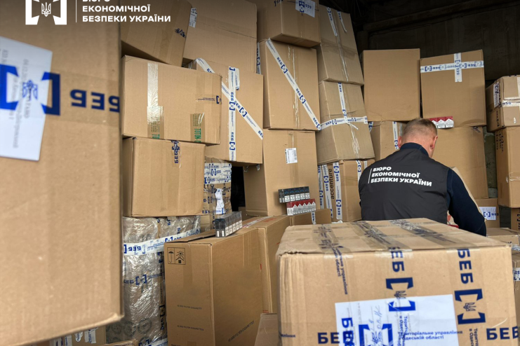 Викрито масштабну схему збуту контрафактних сигарет на Одещині