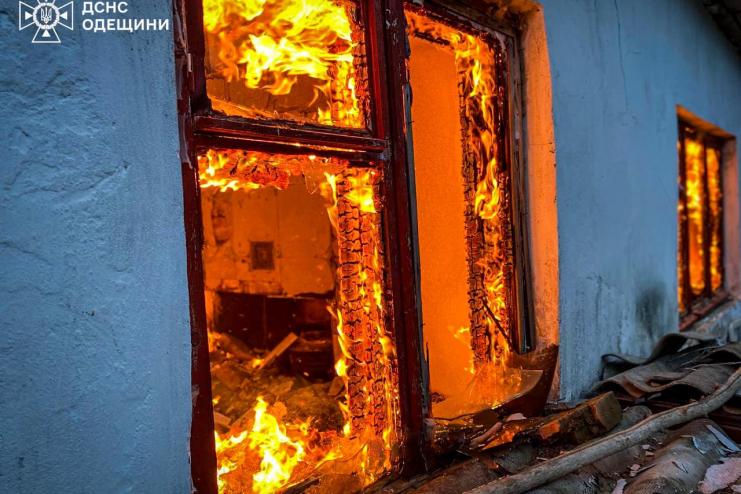 На Одещині через несправний димар горів будинок