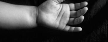 Медики не змогли врятувати малечу: на Одещині троє діточок отруїлись невідомою речовиною