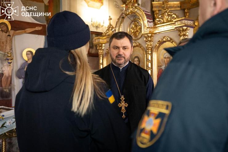 Рятувальники Одещини нагадують про безпеку під час Різдвяних свят