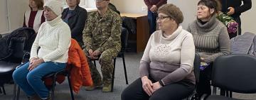 РІДНИМ ДВОХ ЗАГИБЛИХ ГЕРОЇВ З ОДЕЩИНИ ПЕРЕДАЛИ ЇХ ПОСМЕРТНІ ВІДЗНАКИ