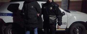 35-річний одесит попросив у перехожого телефон, вкрав його, а потім оформив кредит