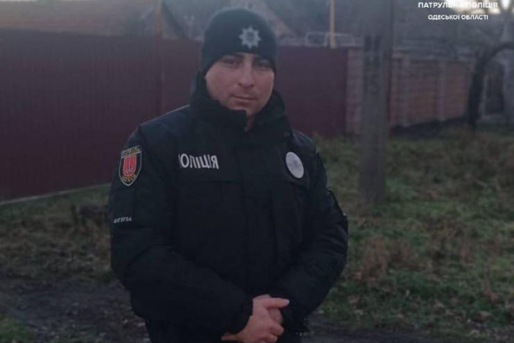 Герой у формі: перший робочий день одеського патрульного став порятунком життя