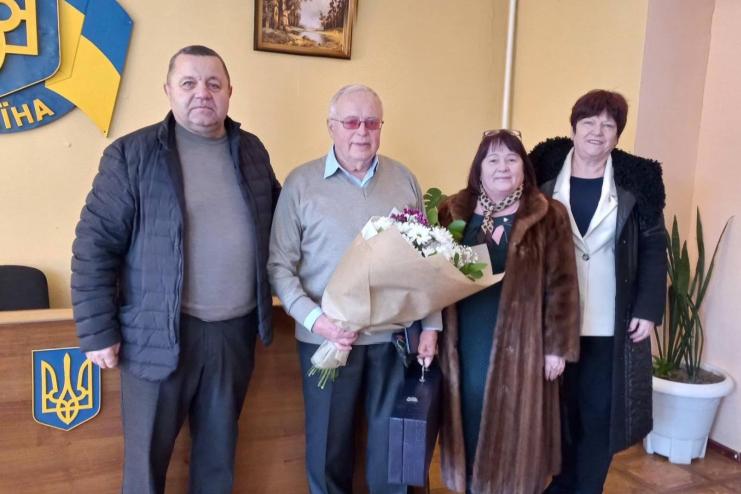 На Одещині вітали з ювілеєм лікаря, який врятував тисячі дитячих життів