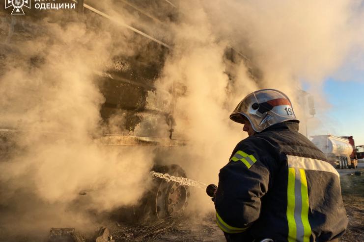 Пожежа на Одещині: оперативні дії рятувальників врятували вантаж