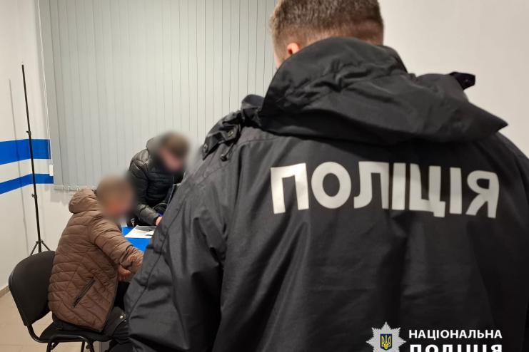 Поліція затримала жителя Одещини, який пограбував знайому і п’яним катався на автівці