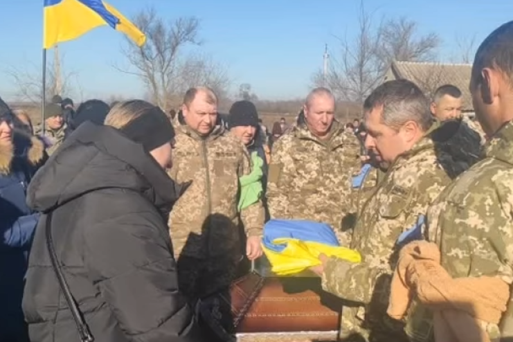 Вічна пам’ять Герою: Павлівська громада провела в останню путь Віталія Райчева