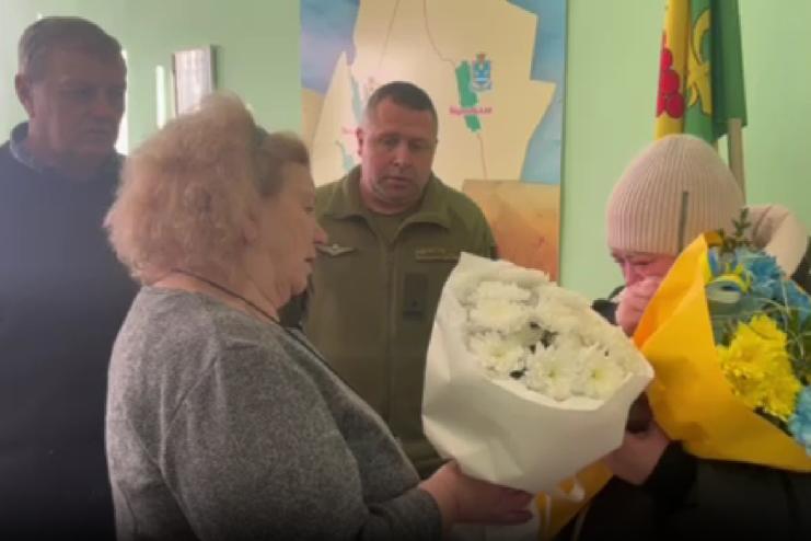 Дружині Героя з Теплицької громади вручили його посмертний орден