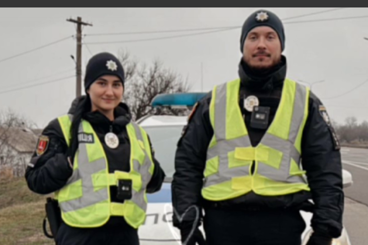 На Одещині патрульні допомогли породіллі швидко дістатися до лікарні