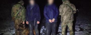 Попереджувальні постріли та службовий пес: як на Одещині затримали двох порушників кордону