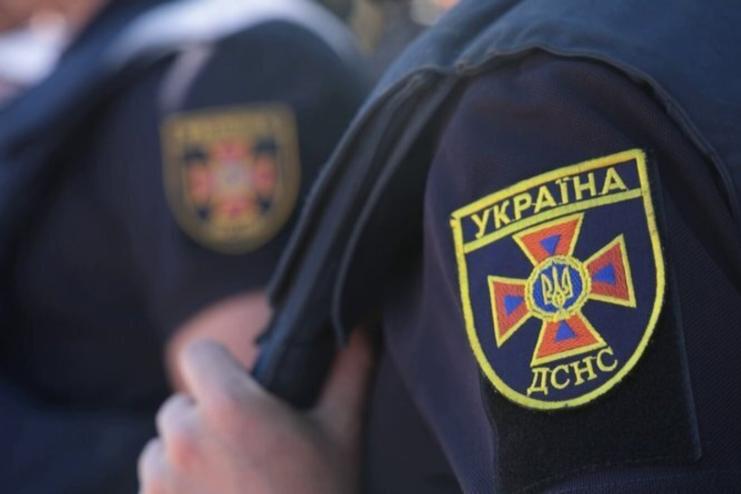 Резонансна пожежа в Одесі: вогонь охопив три автомобілі в паркінгу багатоповерхівки