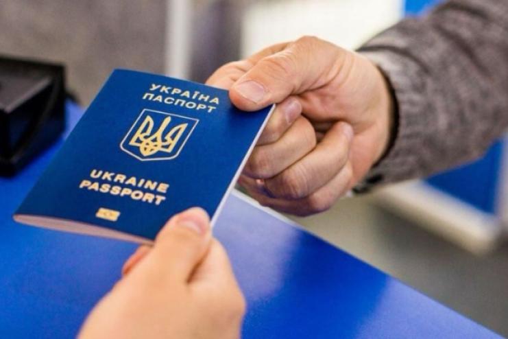 Чоловіків 25-60 років, які зверталися в паспортні сервіси до квітня 2024-го, автоматично внесуть до Реєстру військовозобов'язаних