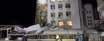 Внаслідок нічного  масованого ворожого удару по густонаселеному  району Одеси відсутнє електро-, водо, та теплопостачання