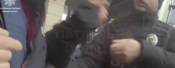 В Одесі оштрафували водія автобуса, який допоміг військовозобов'язаному втекти від поліції