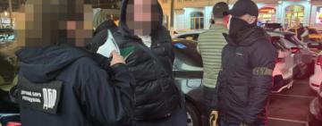 На Одещині викрили правоохоронця, який за гроші скасовував розшук ухилянтів