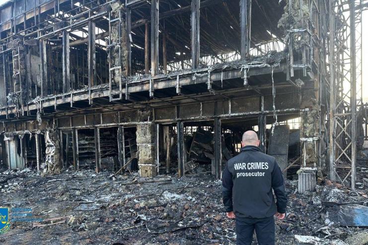 Нічні атаки на Одещину: поранені підлітки, пошкоджені кладовище та торгові центри