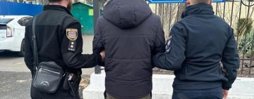 В Одесі поліцейські викрили 26-річного чоловіка у незаконних оборудках з наркотиками