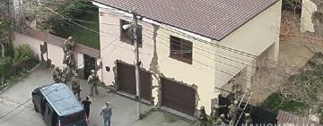 Шахраї на зв'язку: в Одесі ліквідували call-центр, що ошукав європейців на мільйони