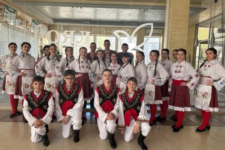 Колектив "Лалє" з села Холмське переміг у Міжнародному фестивалі творчих досягнень "Чайка"