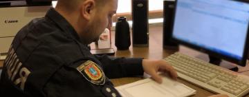 Директору будівельної фірми, який «зекономив» на ремонті покрівлі навчального закладу, повідомили про підозру