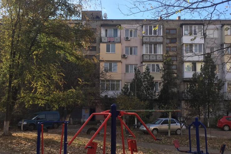 Сонячні панелі для багатоповерхівок: шанс на енергонезалежність чи фінансовий виклик для провінційного міста?
