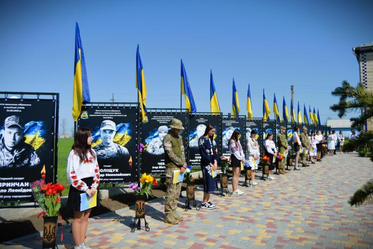 У громаді Білгород-Дністровського району відкрили Алею Слави та Пам’яті Героїв