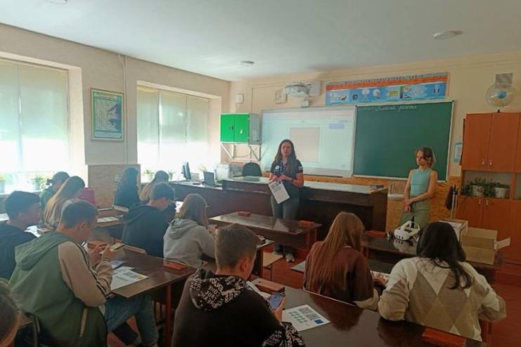 В Арцизькому ліцеї №4 відбулася профорієнтаційна кампанія в межах міжнародного проєкту "Відновлення України"