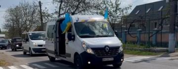 Тарутинська громада проводить в останню путь Героя Степана Кару