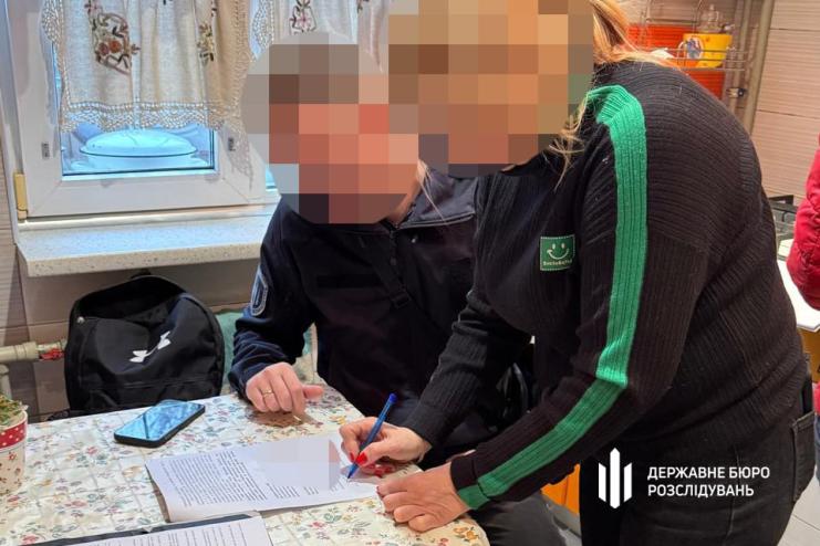 Правоохоронниця сприяла втечі ухилянтів за кордон на власній автівці