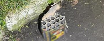 Поліцейські викрили правопорушників, які на замовлення двічі запустили феєрверки в Одесі під час повітряної тривоги