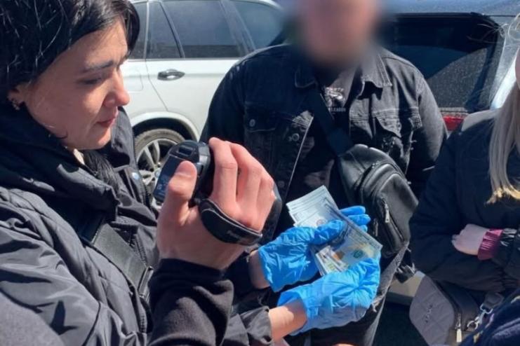 Одесит хотів підкупити прикордонника для "усунення перешкод" на кордоні