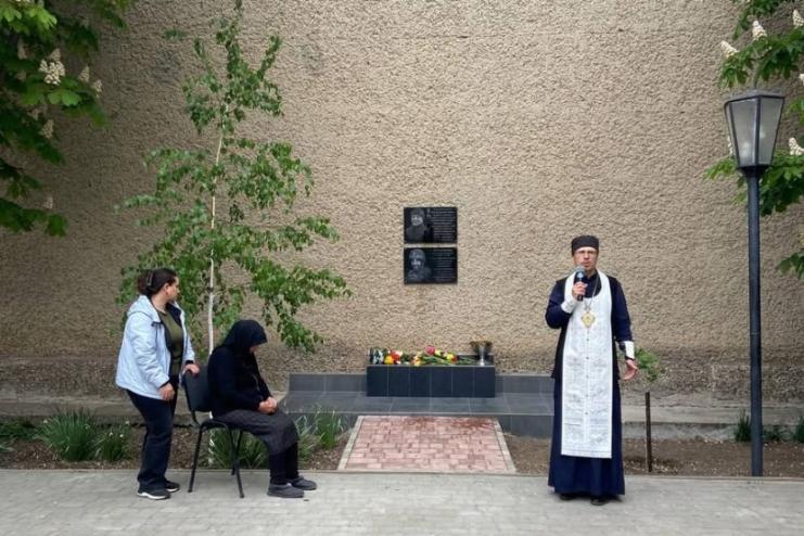 У селі Кубей відкрили меморіальну дошку на честь загиблого воїна Михайла Буюклі