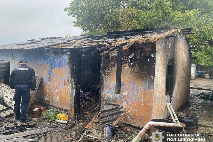 Поліція назвала ймовірну причину пожежі, в якій загинули двоє маленьких братів на Одещині