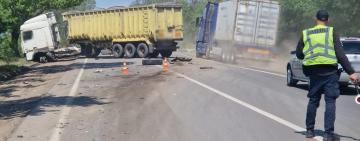 На трасі Одеса — Білгород-Дністровський — Монаші сталася ДТП: рух ускладнено, поліція просить об’їжджати