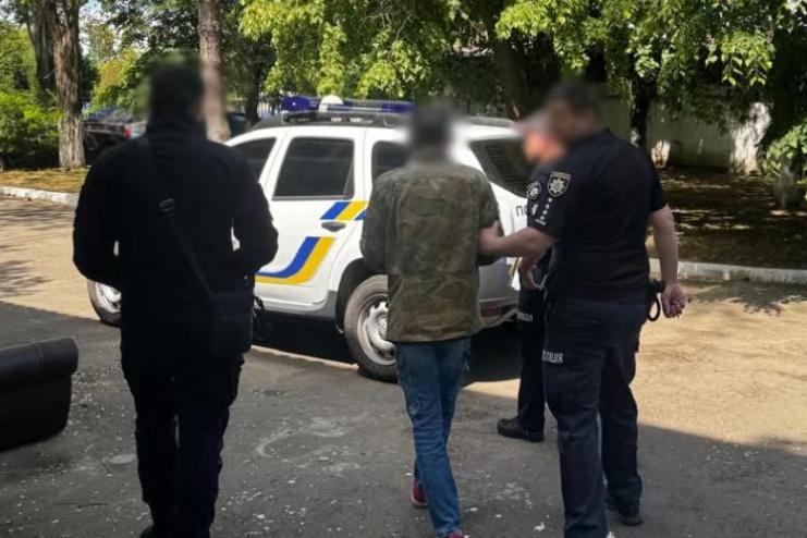 Житель Південного через ревнощі вбив знайомого: зловмисника затримала поліція