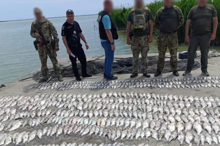 Батько з сином з Ізмаїла займались браконьєрством на озері Катлабуг