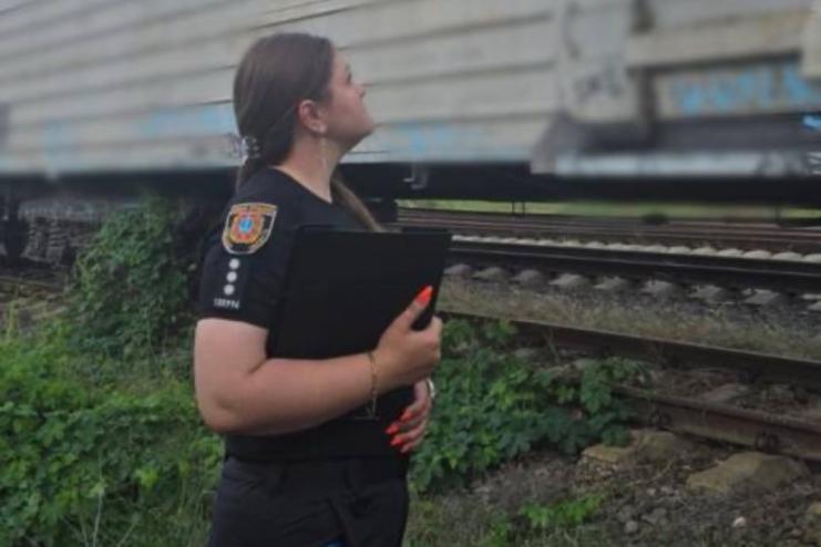На Одещині дитину вразило струмом на вантажному потязі