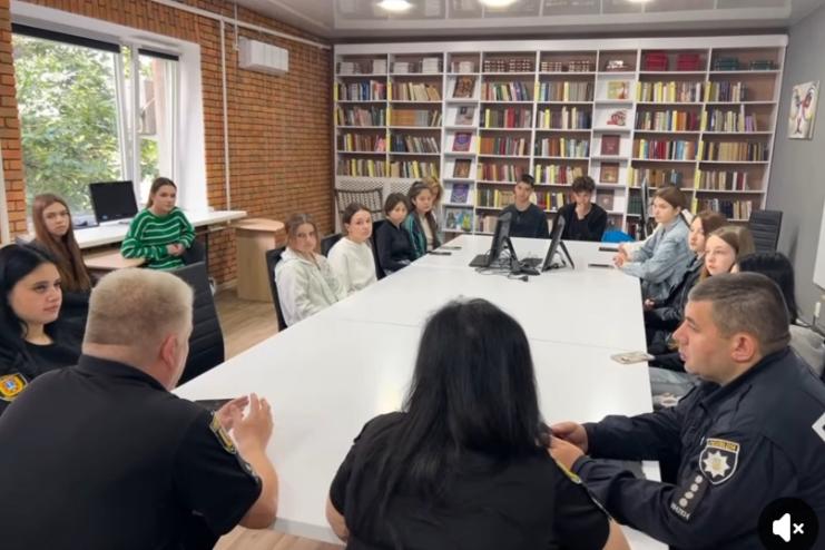 В Арцизі пройшла відкрита зустріч з офіцером громади