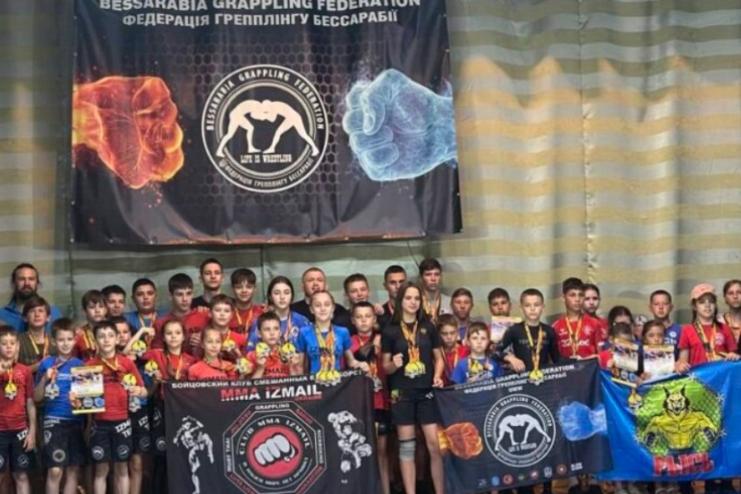 У Теплиці відбувся турнір з грепплінгу та змішаних єдиноборств 