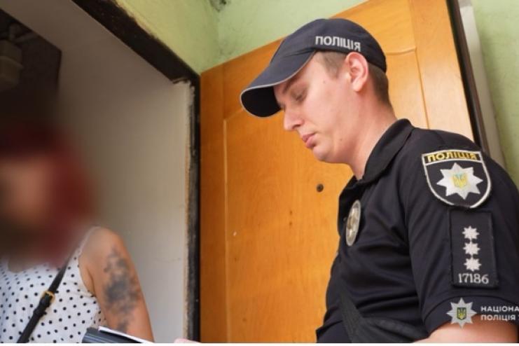 На Одещині жінка обіцяла дівчатам працевлаштування покоївками в готелі, натомість відправляла їх у сексуальне рабство