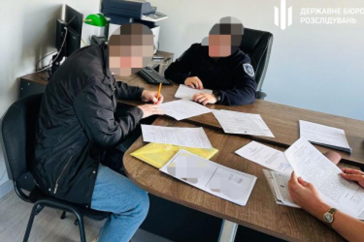 В Одесі судитимуть посадовця військкомату, який за 3 тисячі доларів вносив фальшиві дані до реєстру призовників