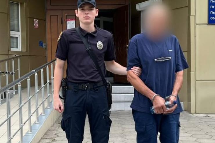 В Одесі поліцейські повідомили про підозру чоловіку за спричинення тяжких тілесних ушкоджень дружині