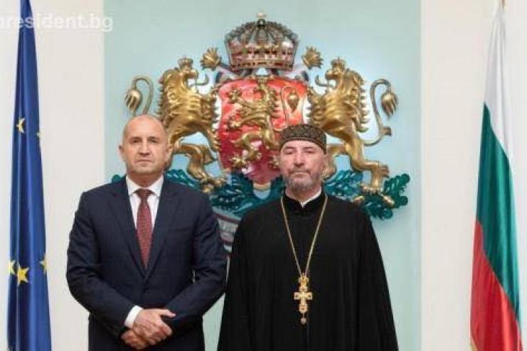 Гордість Арциза: отець Геннадій зустрівся з Президентом Болгарії та презентував унікальний духовний проєкт громади